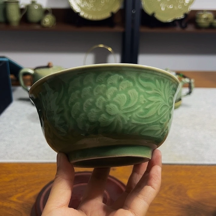 耀州窑青釉塔式牡丹碗一只