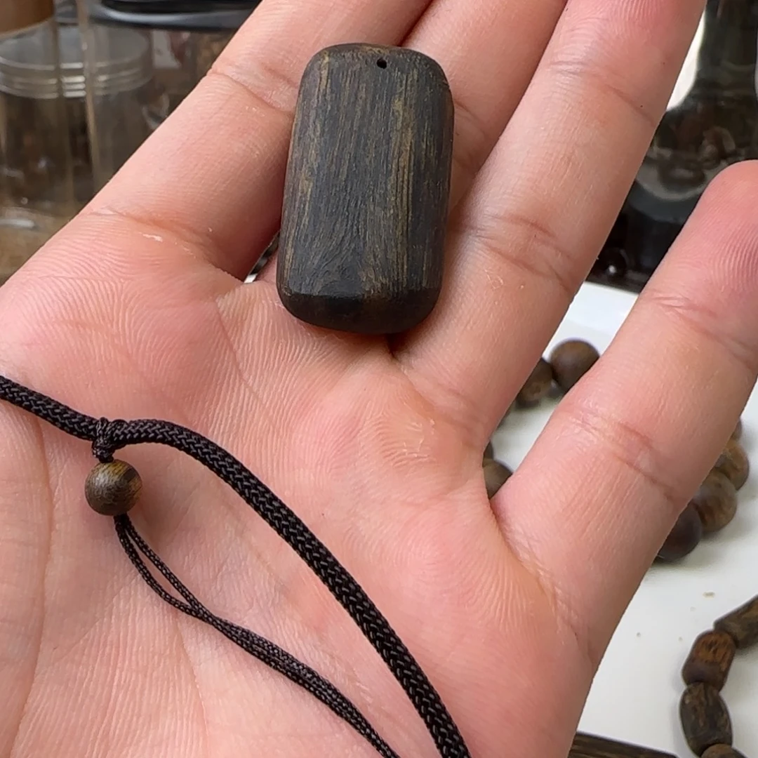沉香沉香碎屑无事牌树心油