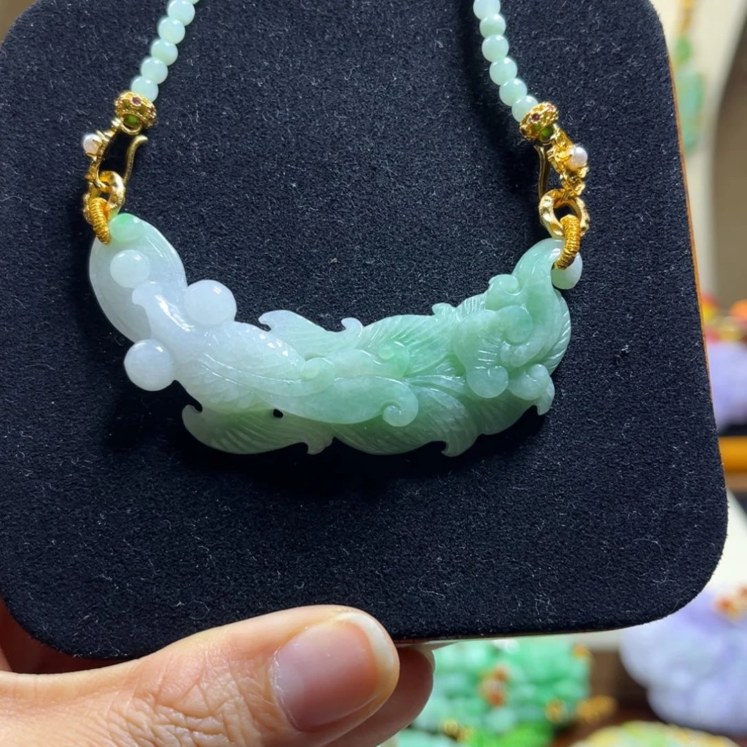 翡翠未镶嵌颈饰天然翡翠