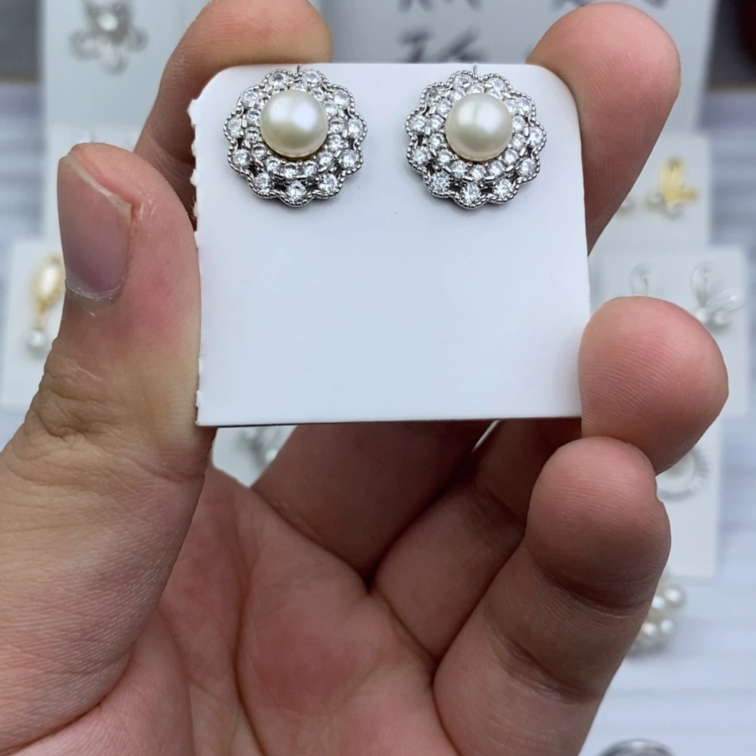 银S925镶嵌耳饰淡水珍珠