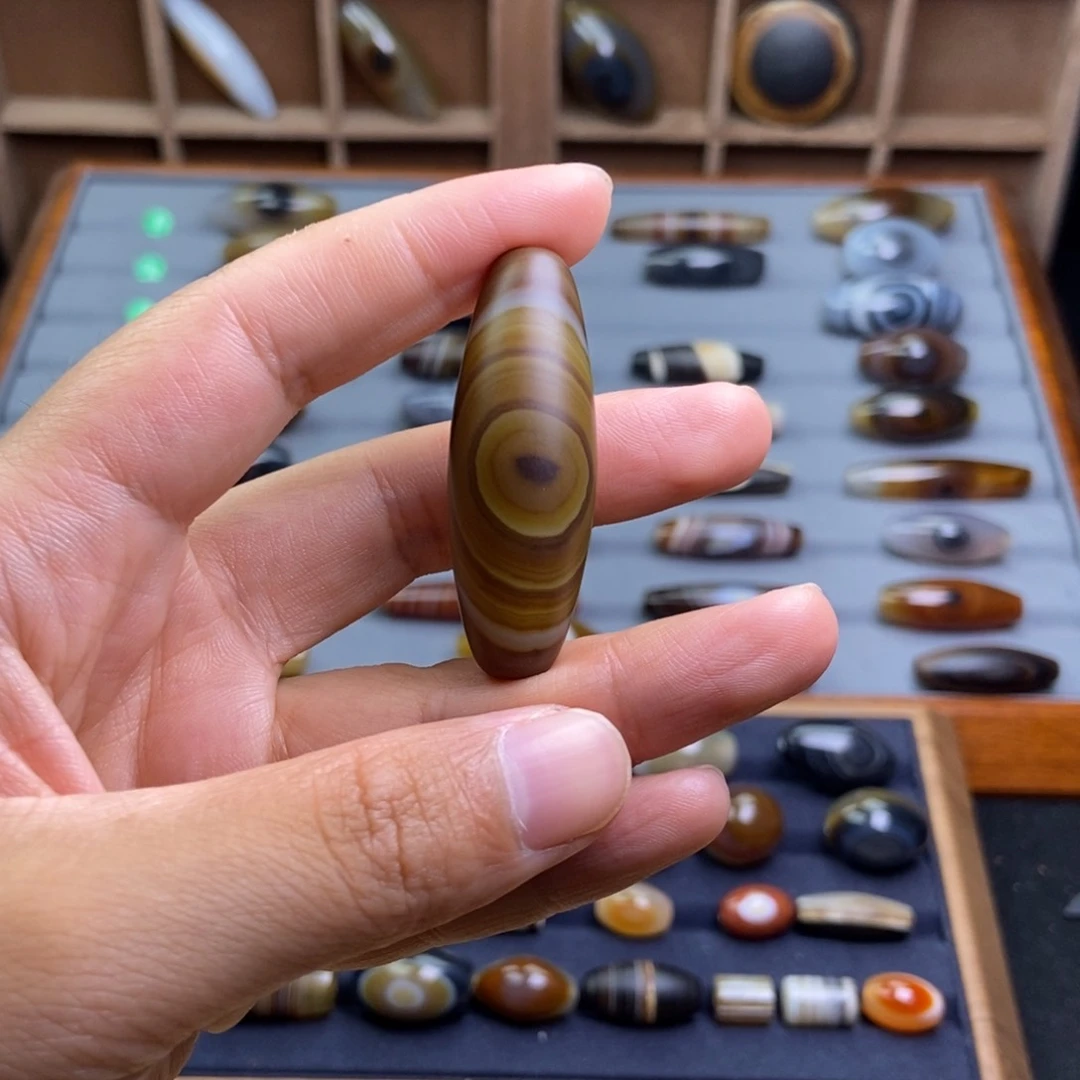 上***司玛瑙/玉髓颈饰未镶嵌