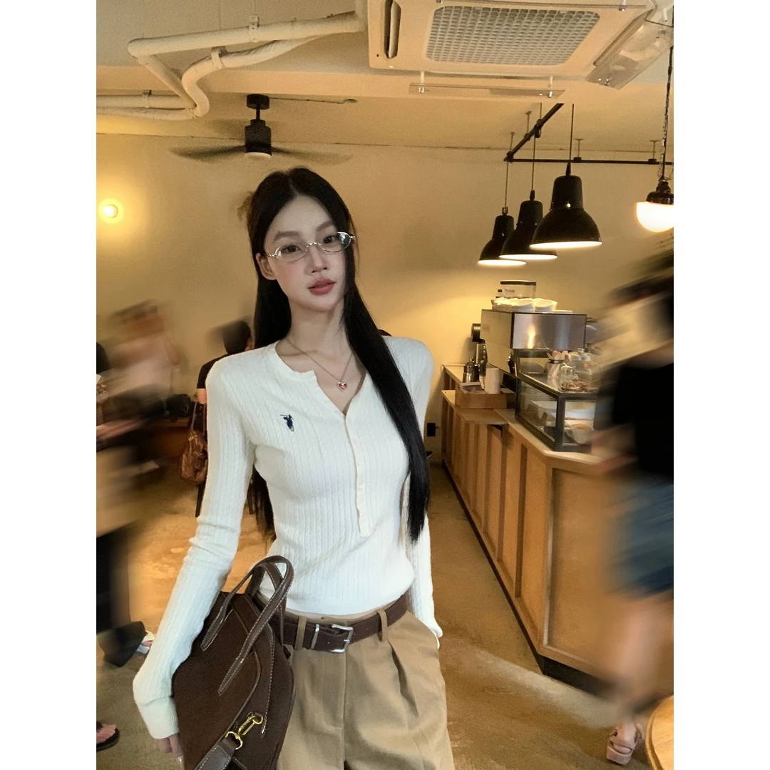 针织衫女2025新款早秋穿搭韩系氛围感外搭上衣修身针织