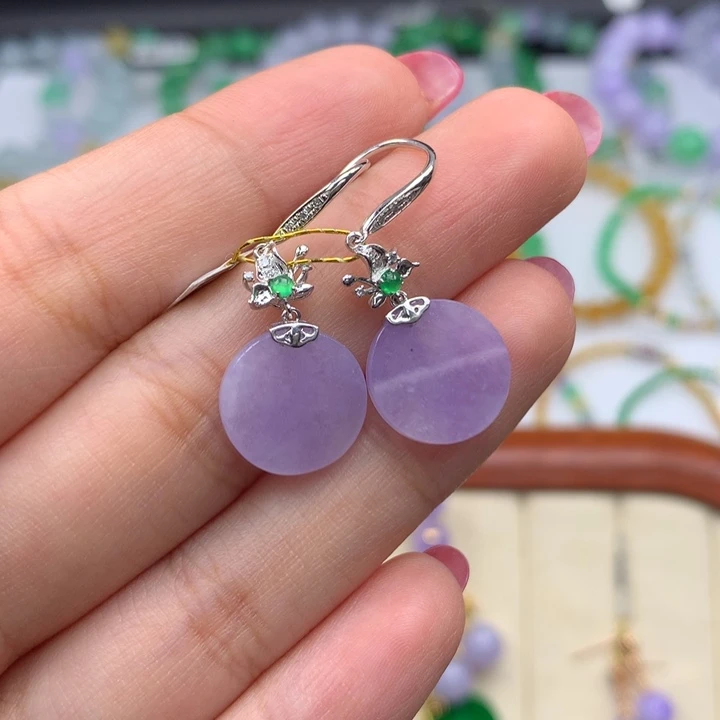 毛衣链18K金镶嵌翡翠