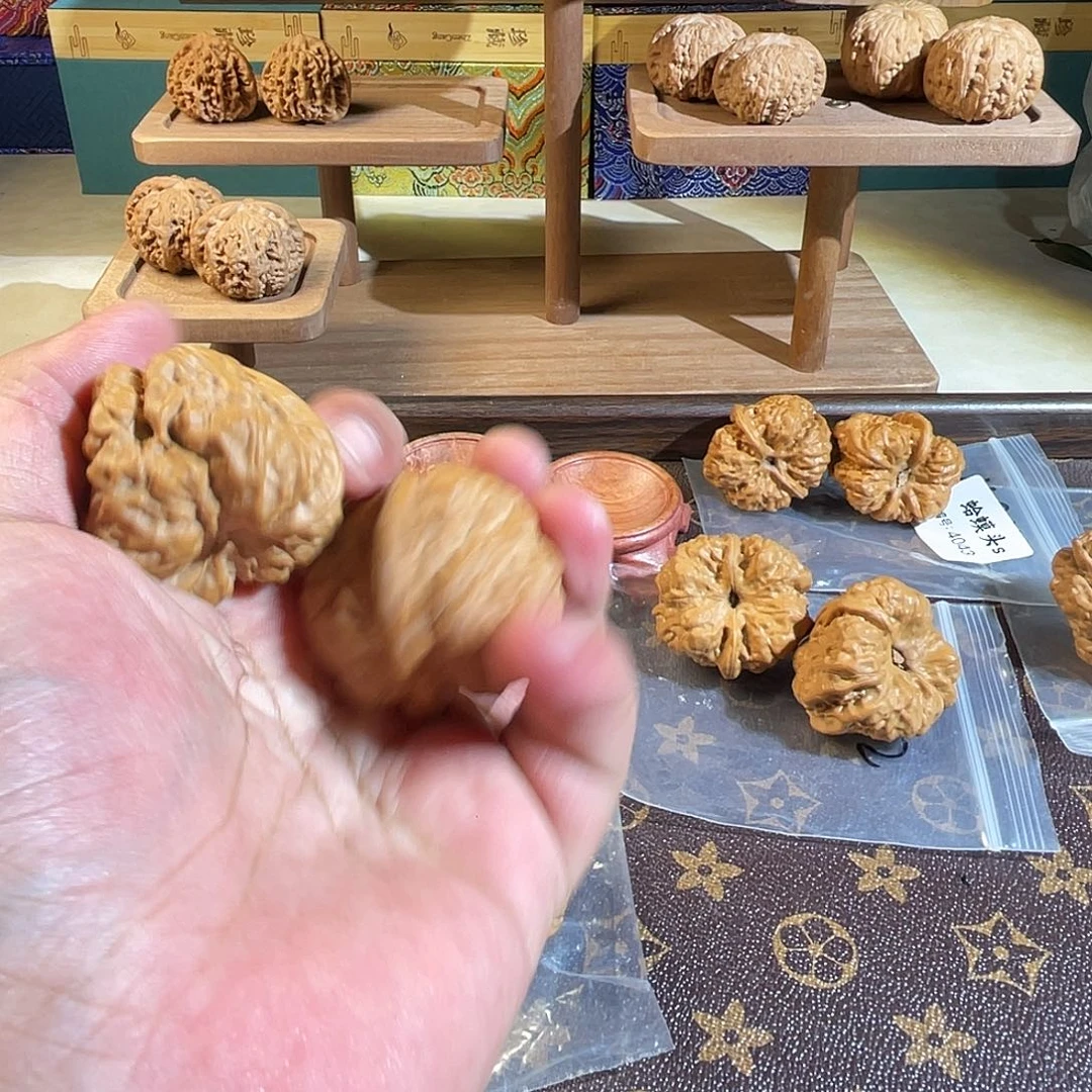 云****把件文玩核桃4063