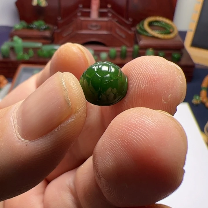 和田玉（碧玉）未镶嵌颈饰三****仔