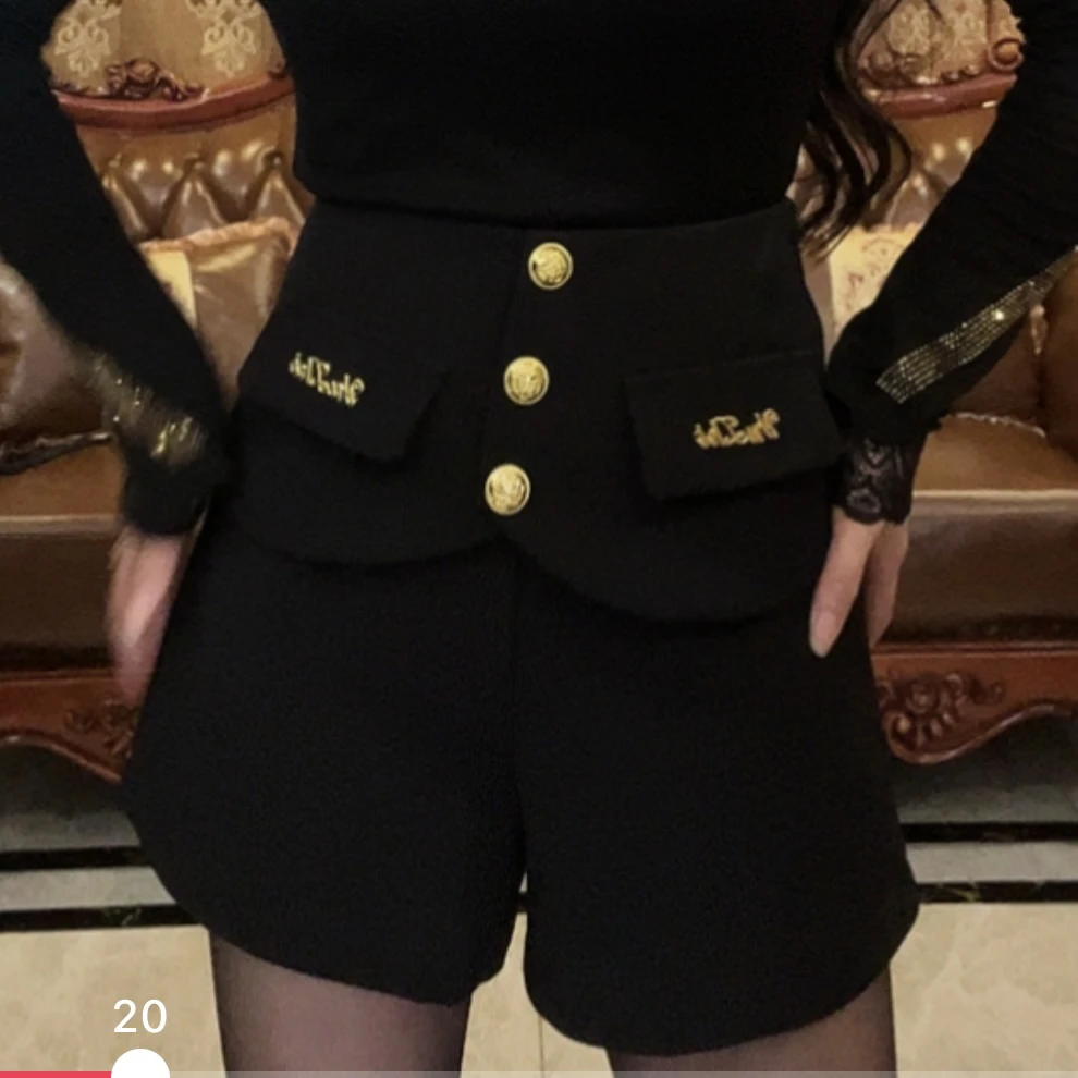 百搭高腰套装保暖气质短裤小香风厚款秋冬女装修身洋气网红