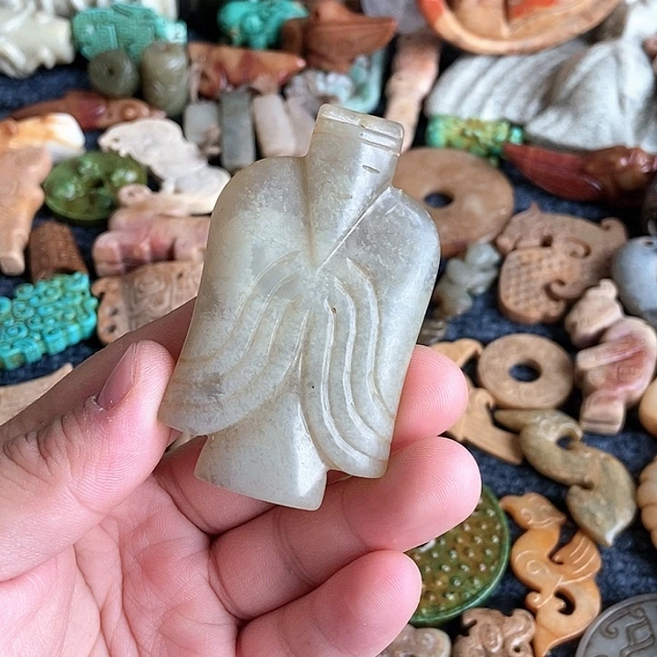 和田玉未镶嵌颈饰37