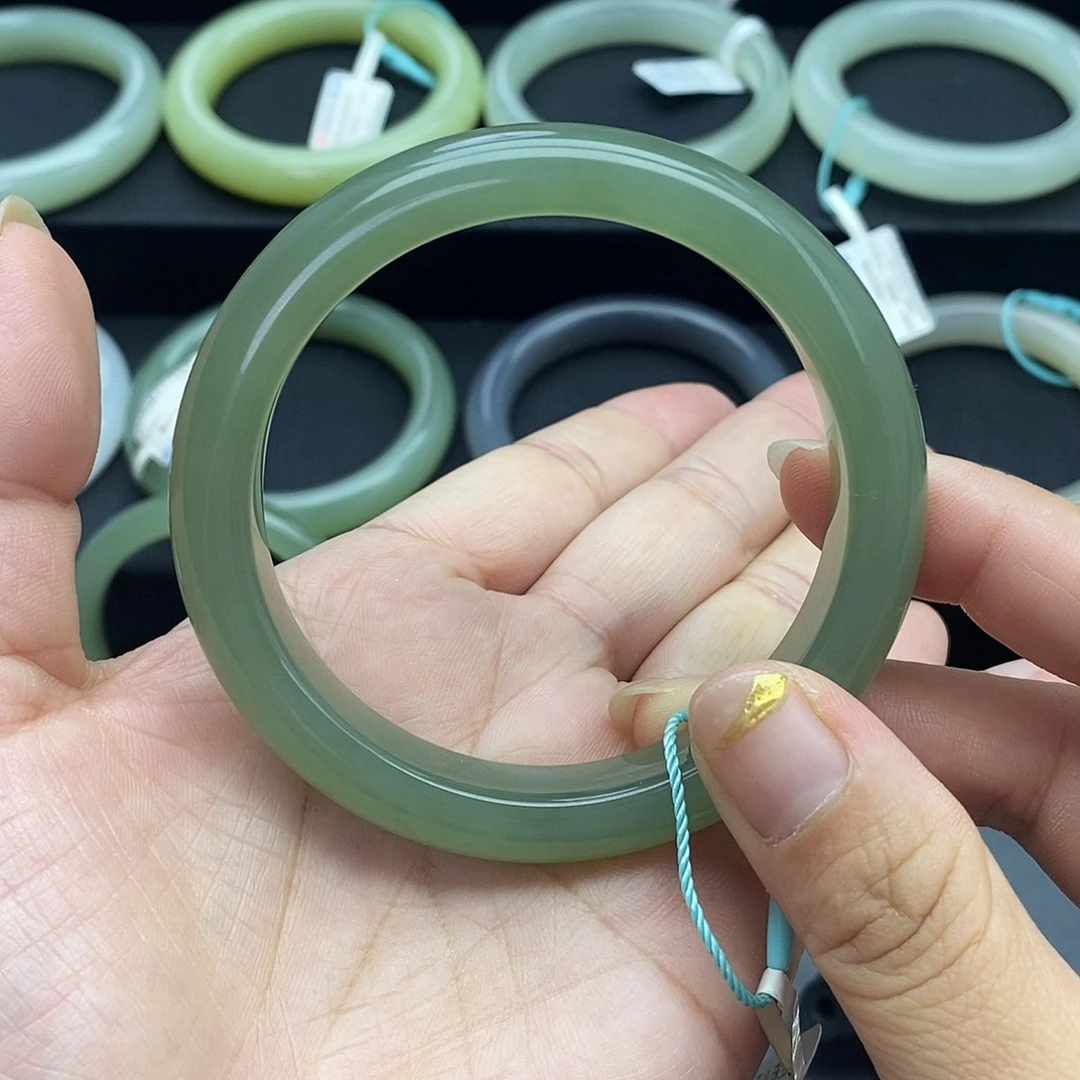 未镶嵌手镯和田玉58.59