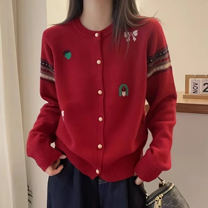 设计感秋冬季新款欧货洋气减龄刺绣图案单排扣软糯高品质针织毛衣