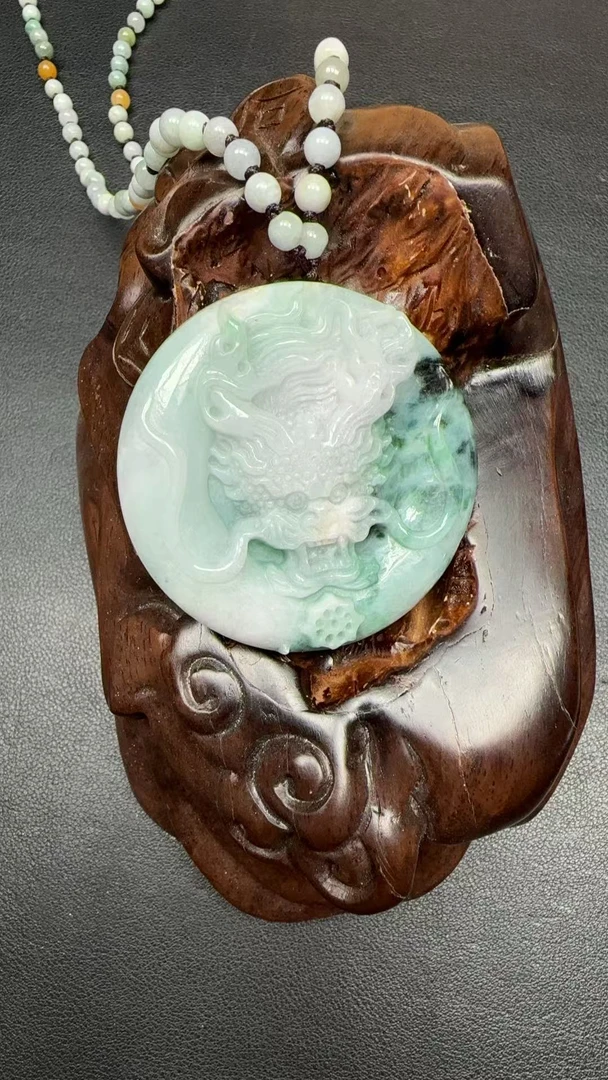 天然A货翡翠佛公(多样性发其一）Q02468