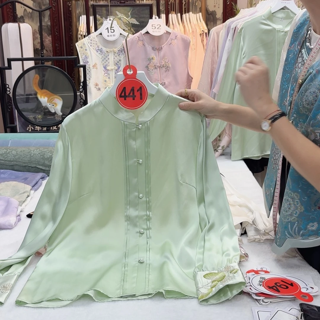 a***y非遗传承人的精神风貌和