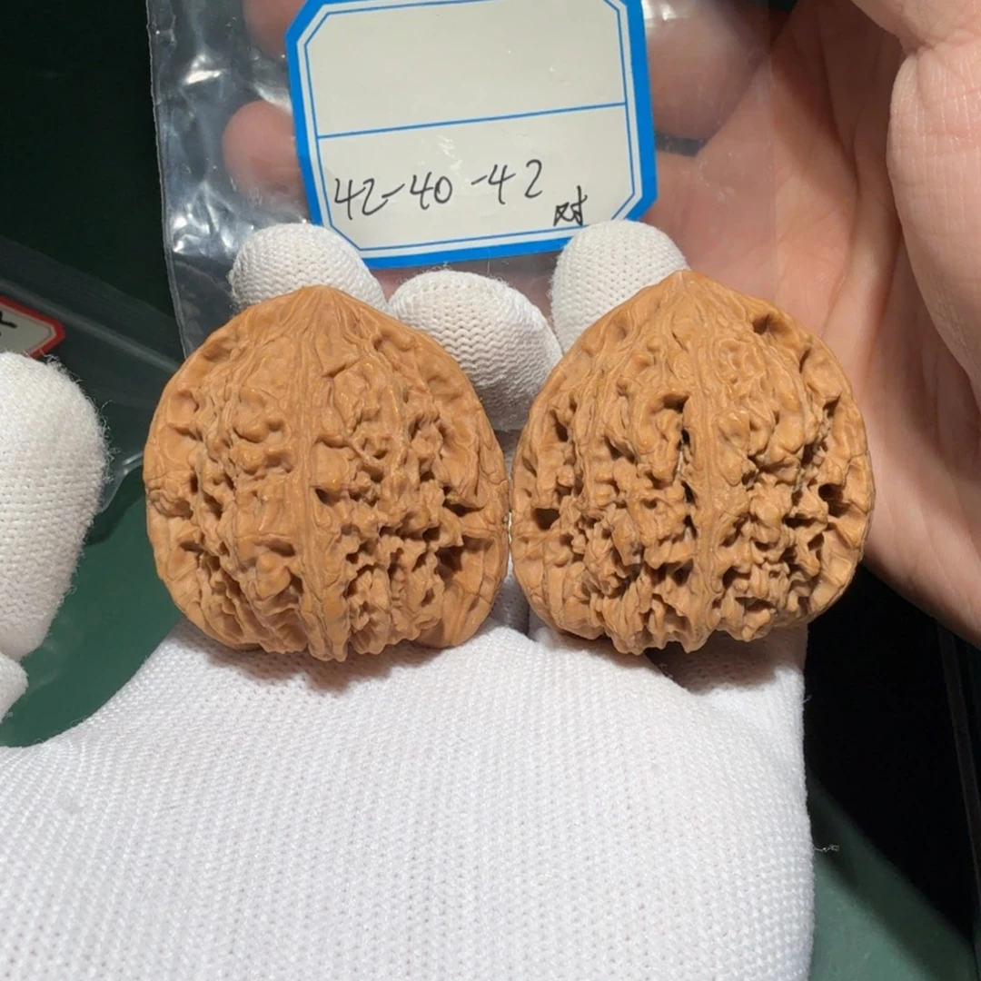 文玩核桃吊坠南疆28