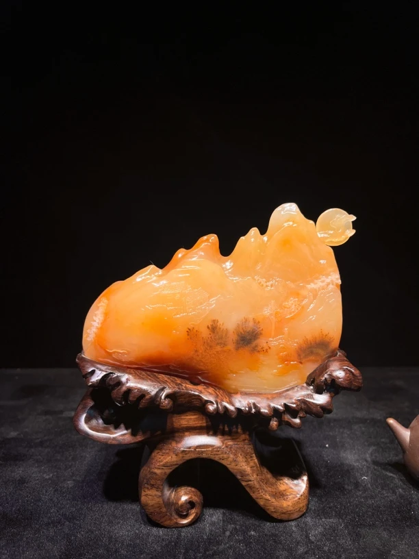 鸡血玉山水小摆件