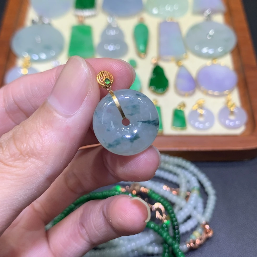 翡翠18K金镶嵌吊坠(不含链)