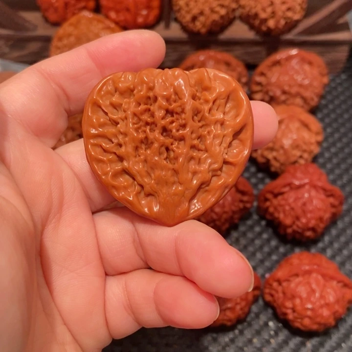 把件文玩核桃46.7尺寸桃心1341