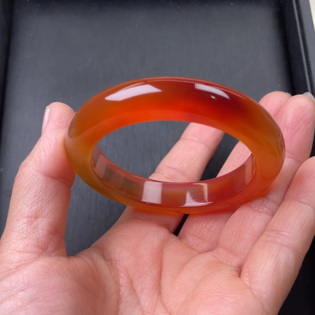 玛瑙/玉髓手镯未镶嵌52圈口