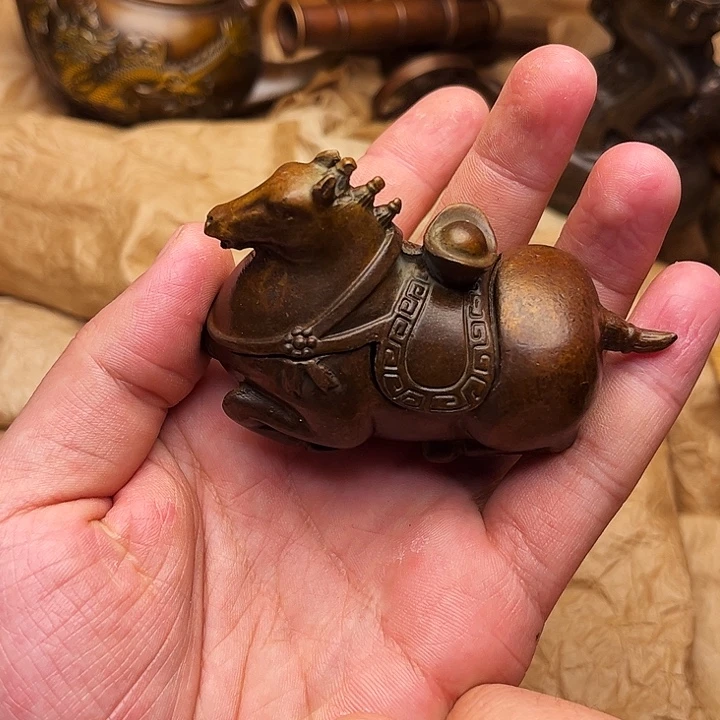 精美铜器做工精湛