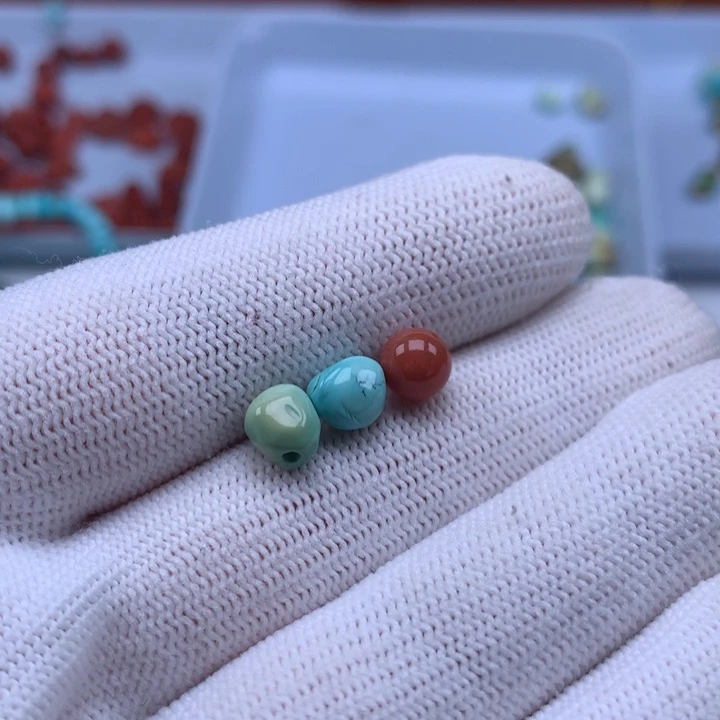 南红玛瑙未镶嵌珠宝奇石