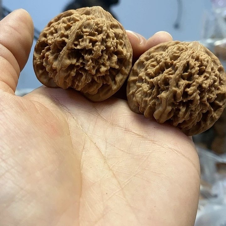 把件文玩核桃42红皮满天星
