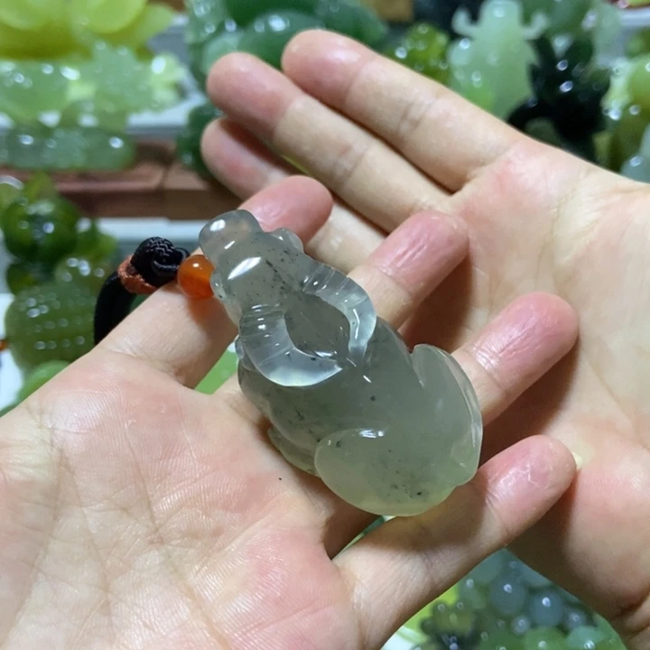 【闪购商品】蛇纹石玉未镶嵌把件