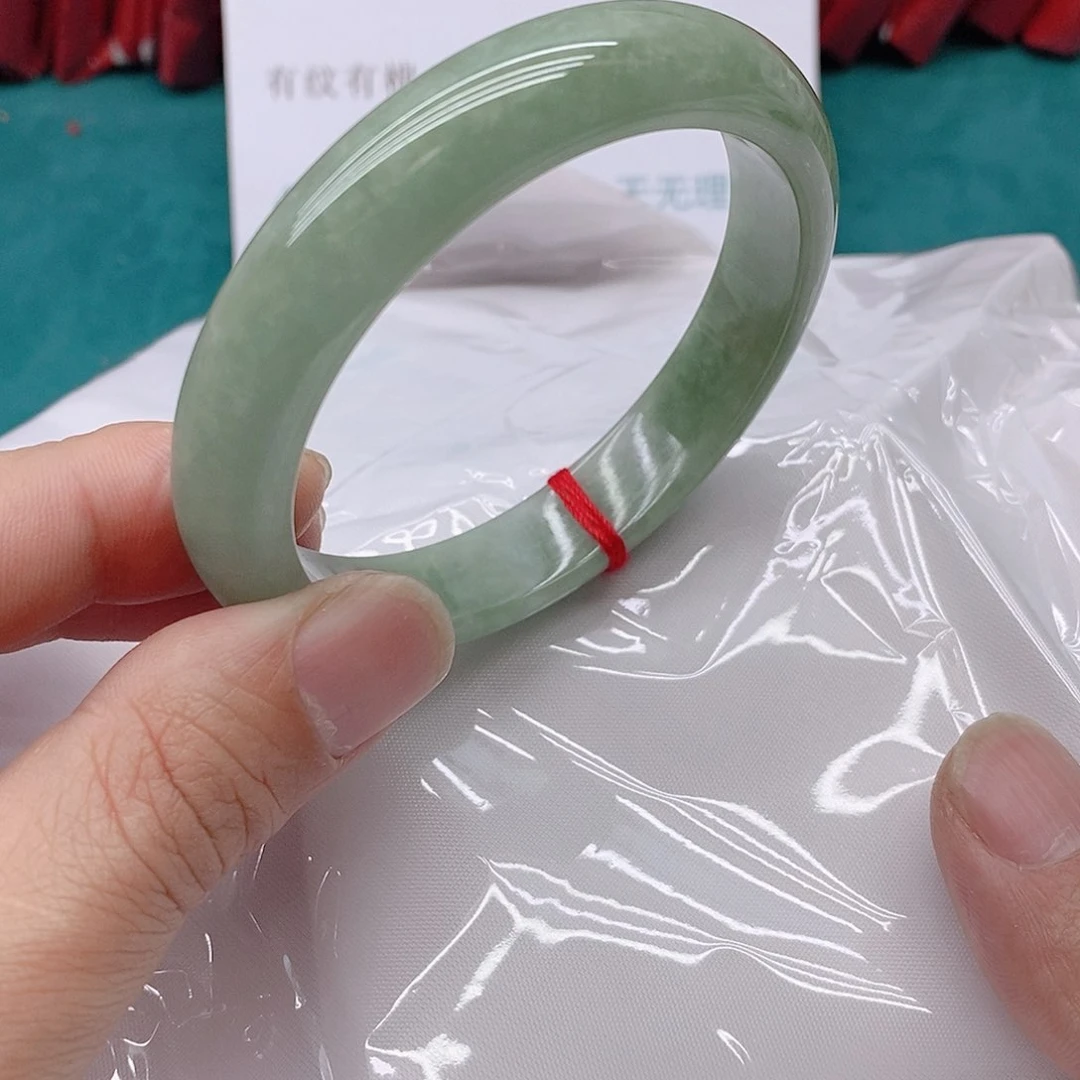 翡翠手镯未镶嵌浅*11111111111