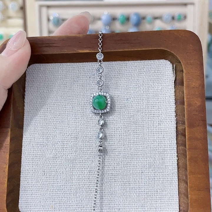 翡翠未镶嵌颈饰天然翡翠Ａ货