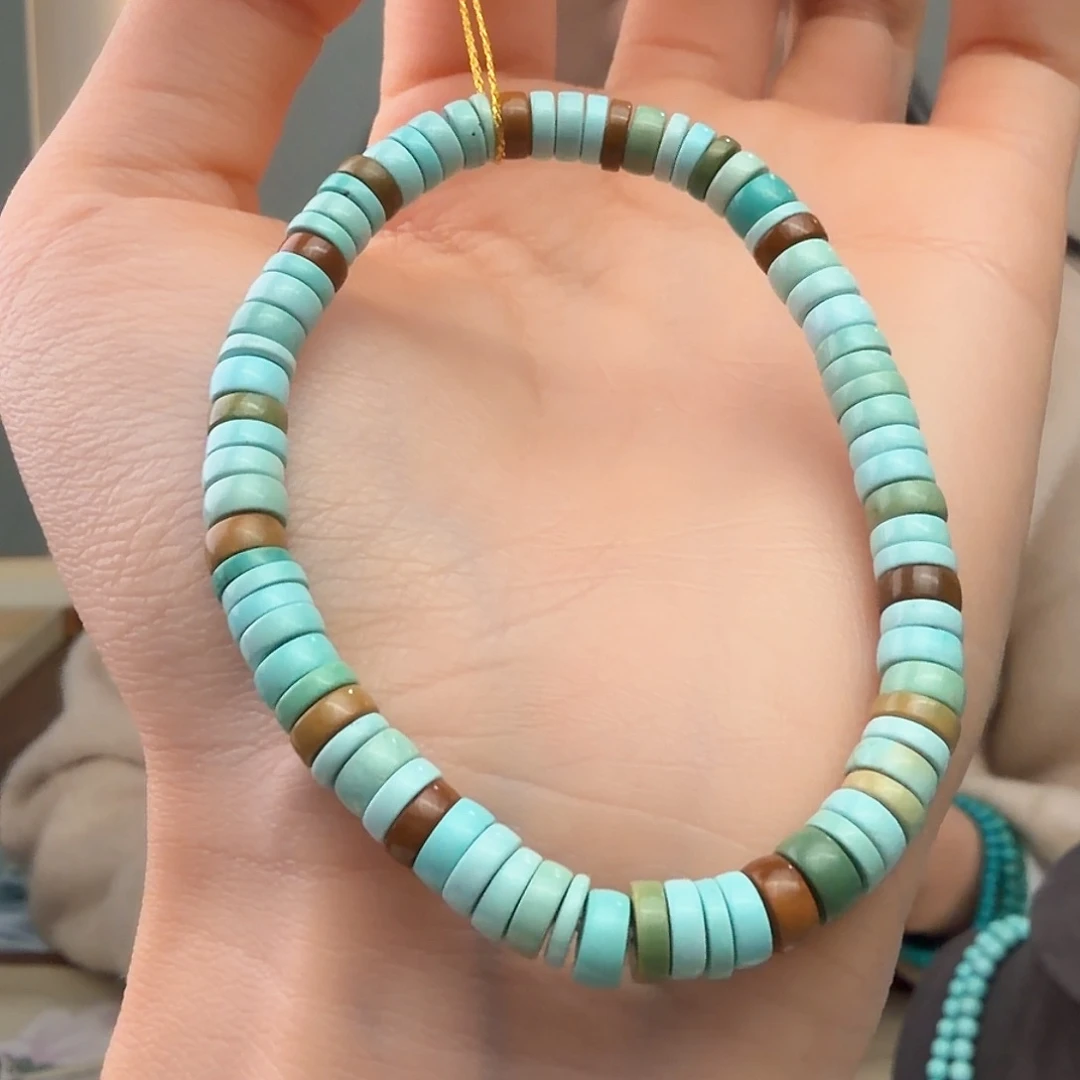 绿松石未镶嵌颈饰