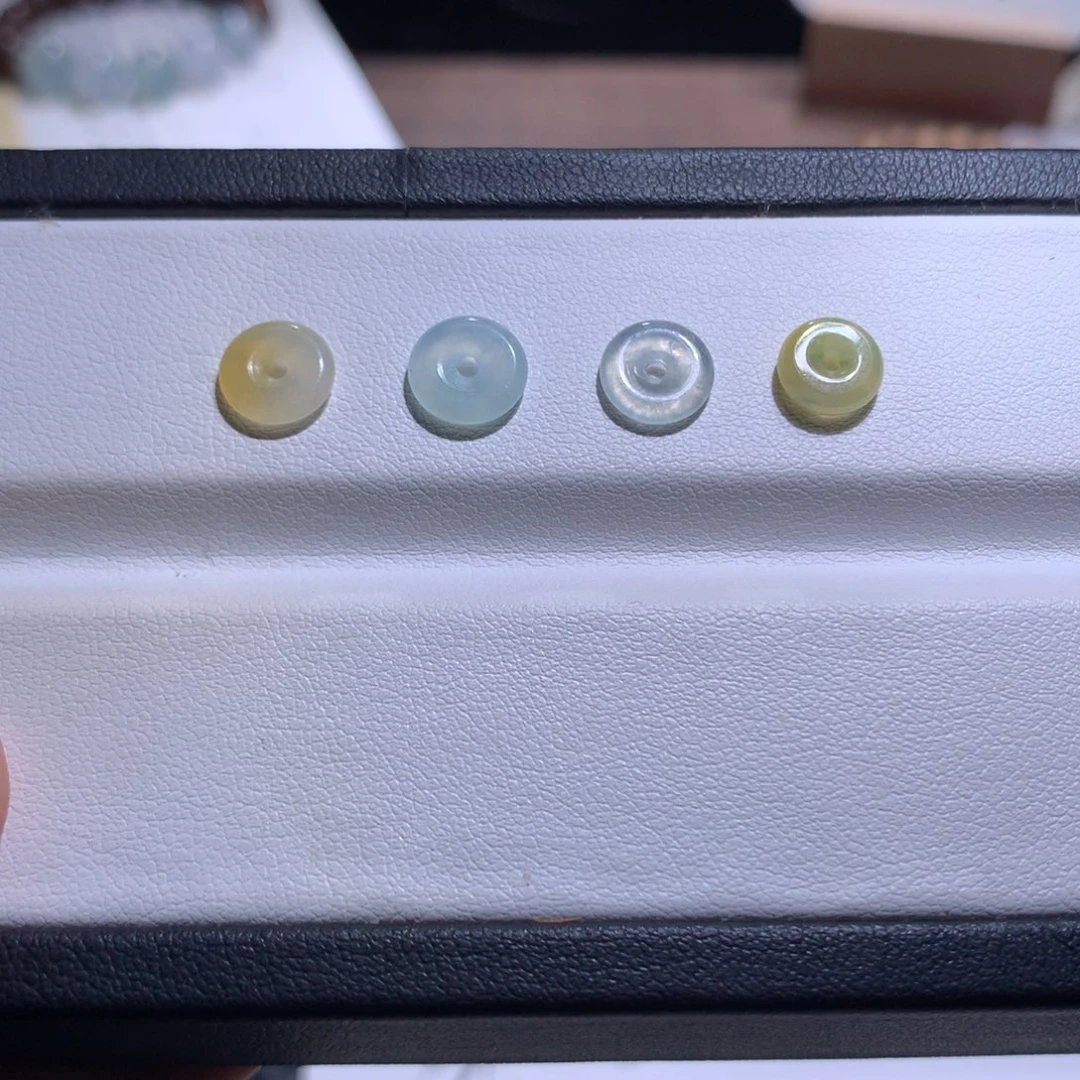 翡翠散珠福利扣子卡8左右