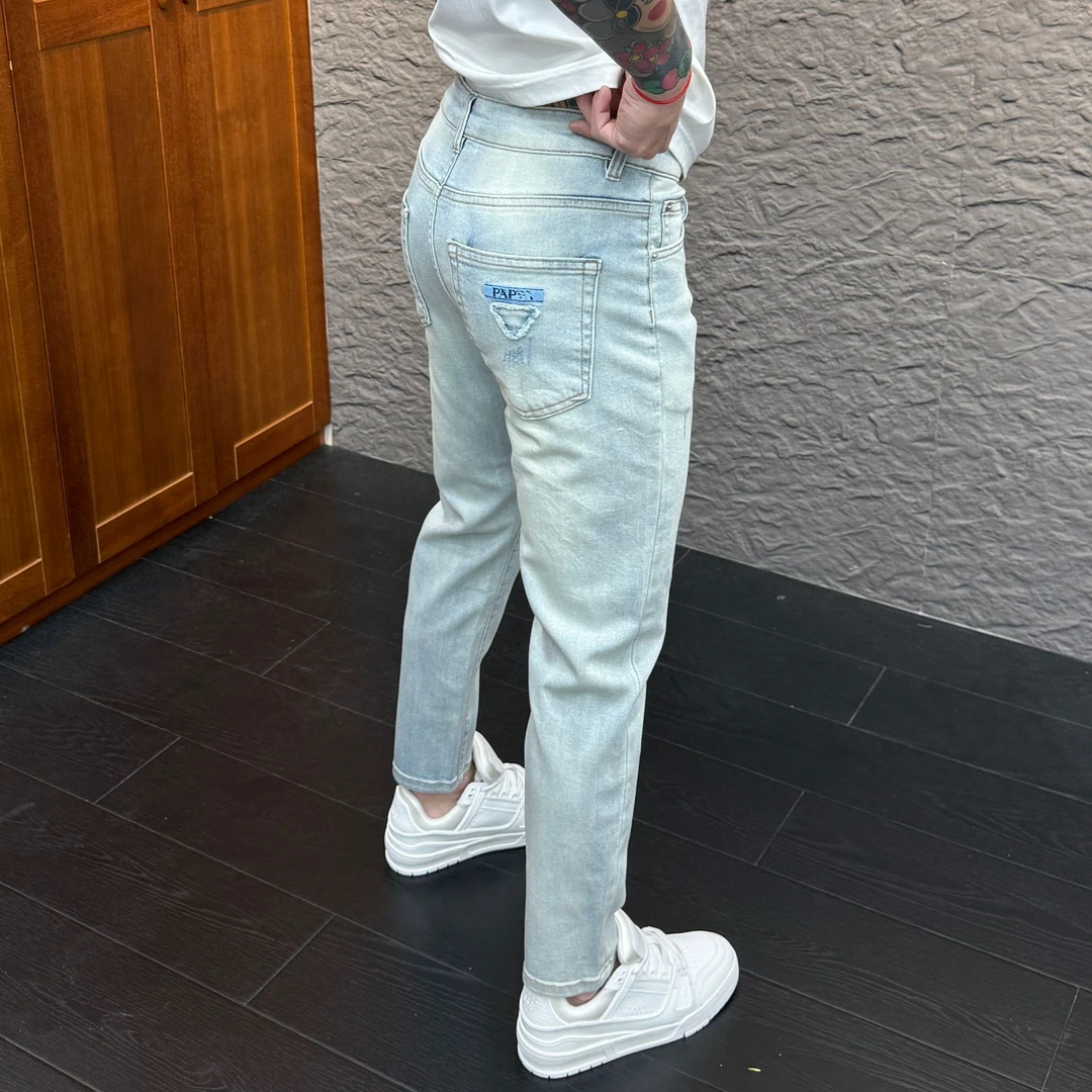 2025春季新款时尚休闲百搭净版浅色男士小脚牛仔裤6032