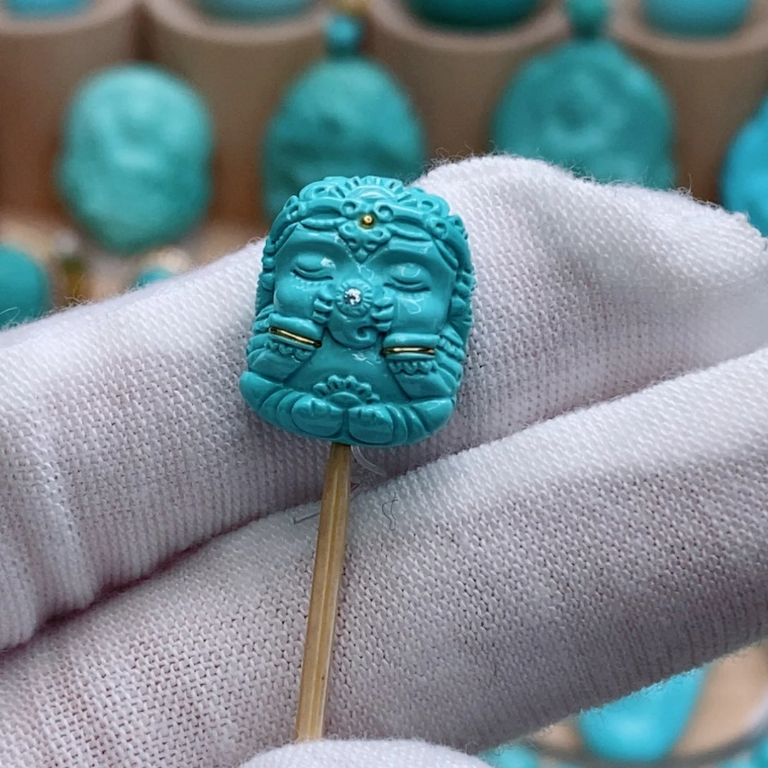 绿松石未镶嵌珠宝奇石