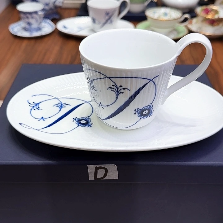 瓷片杯子杯子杯子水杯杯子水杯