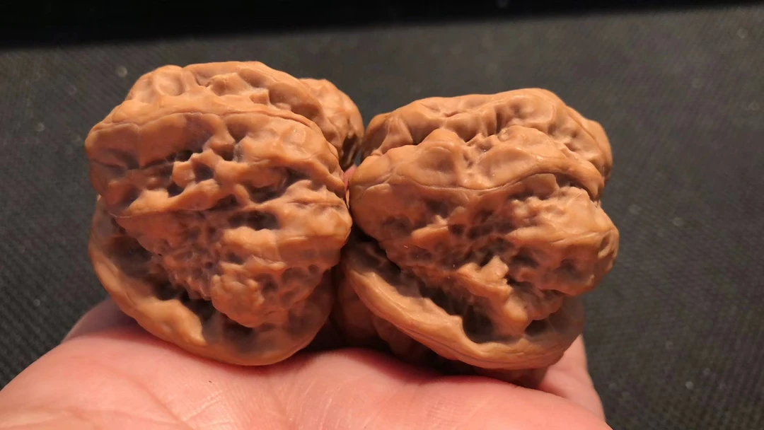 蛤蟆头文玩核桃精品配对收藏级