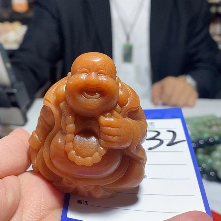 颈饰未镶嵌密玉(石英质玉)