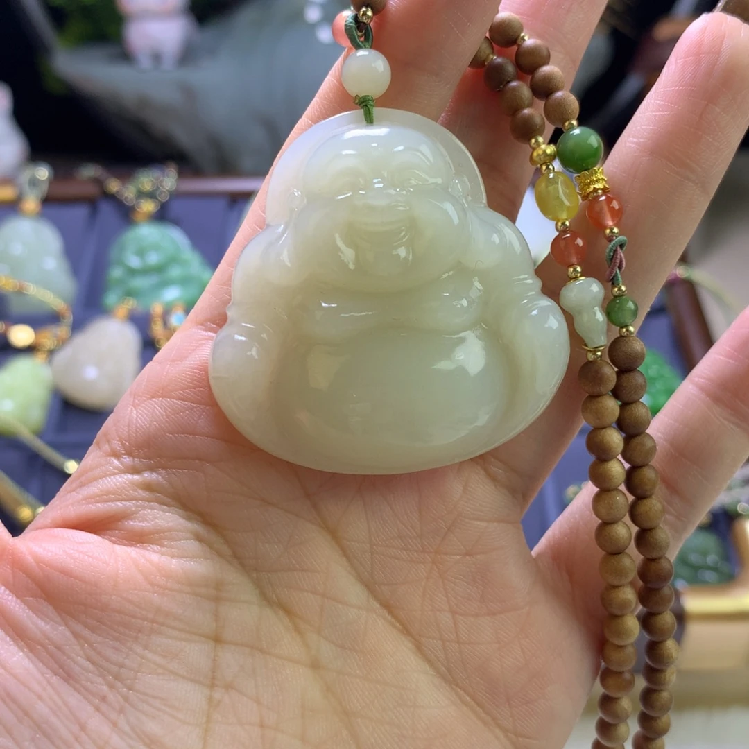 和田玉未镶嵌颈饰