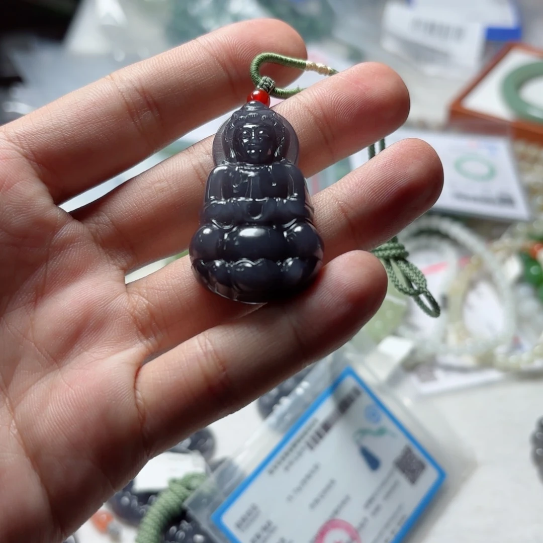 和田玉吊坠未镶嵌