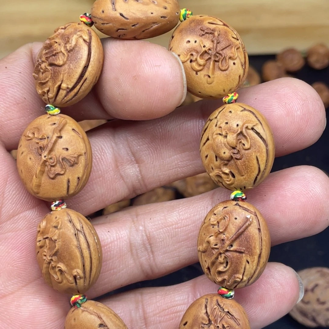 桃核雕刻暗八仙手串