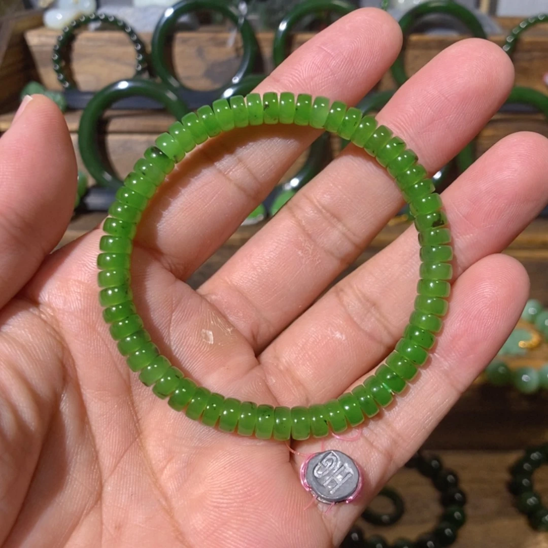 【闪购商品】吊坠(不含链)未镶嵌和田玉俄料苹果绿手串 6