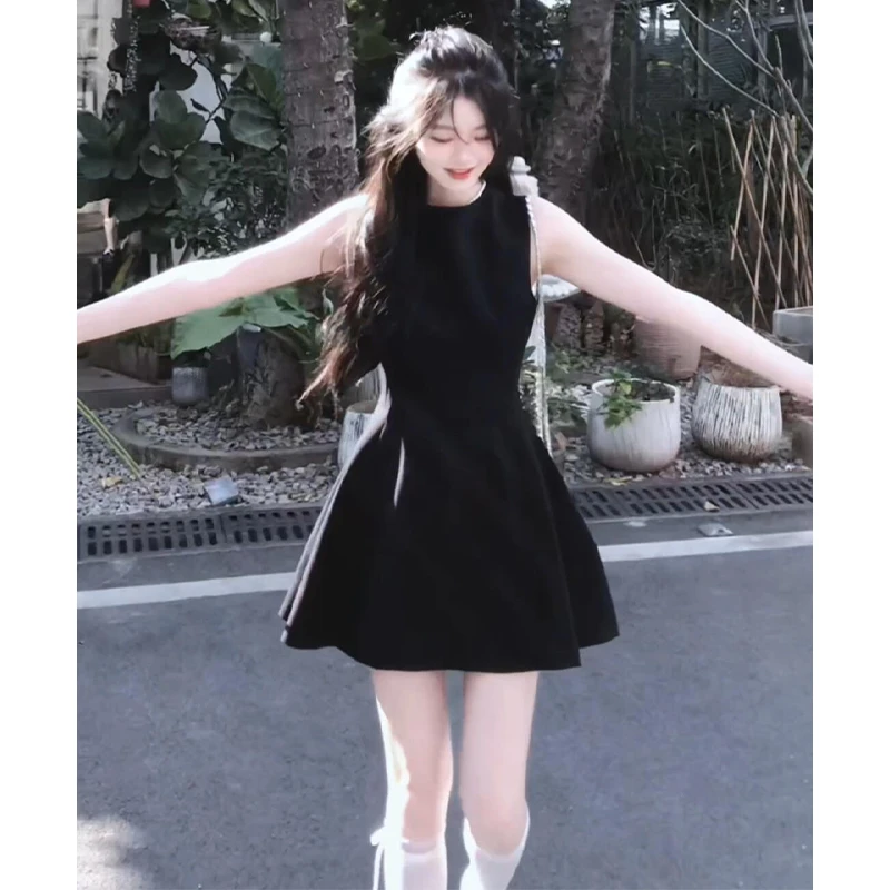 黑色修身收腰无袖背心连衣裙女夏季爆款2025新款裙子气质性感短裙