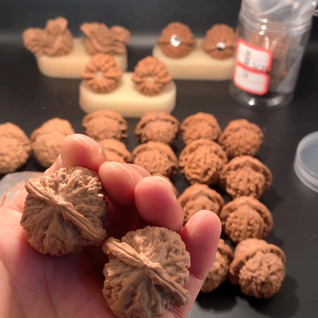 吊坠文玩核桃37三角白