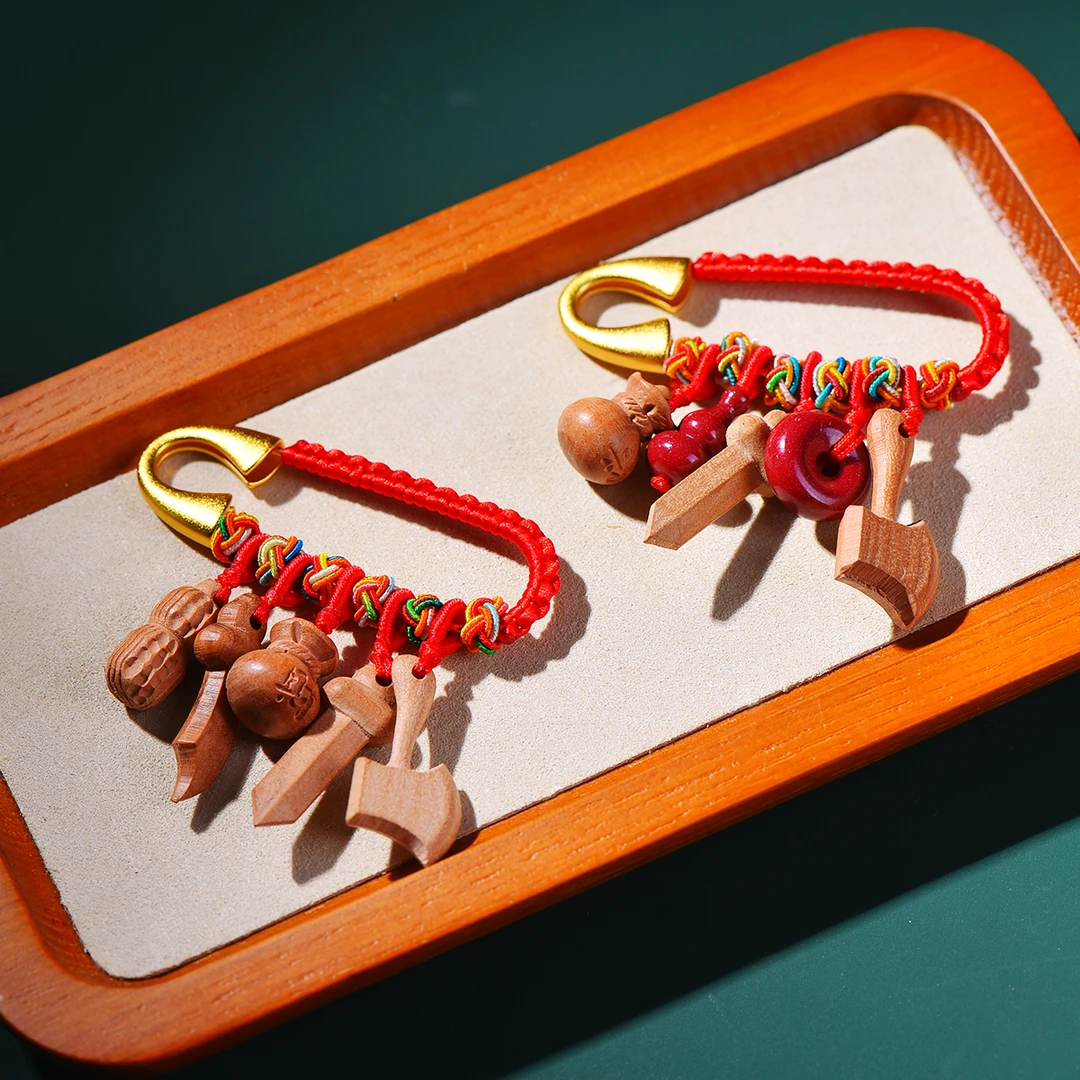 铜合金木质胸针 宝宝出门防惊跳桃木剑别针孕妇适用压惊胸针饰品