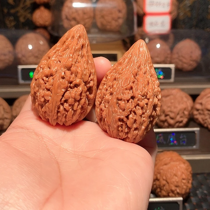 文玩核桃把件坐佛