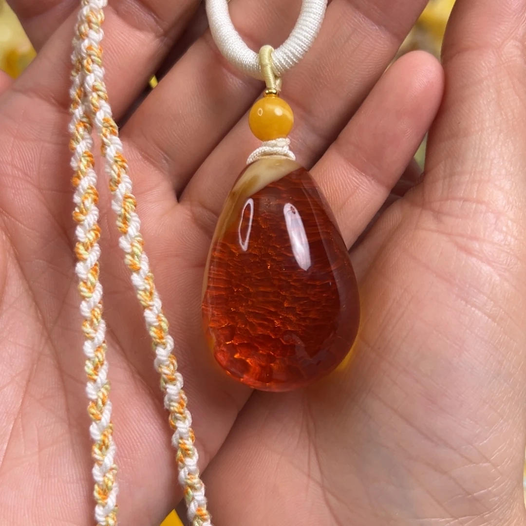 琥珀未镶嵌裸石琥珀