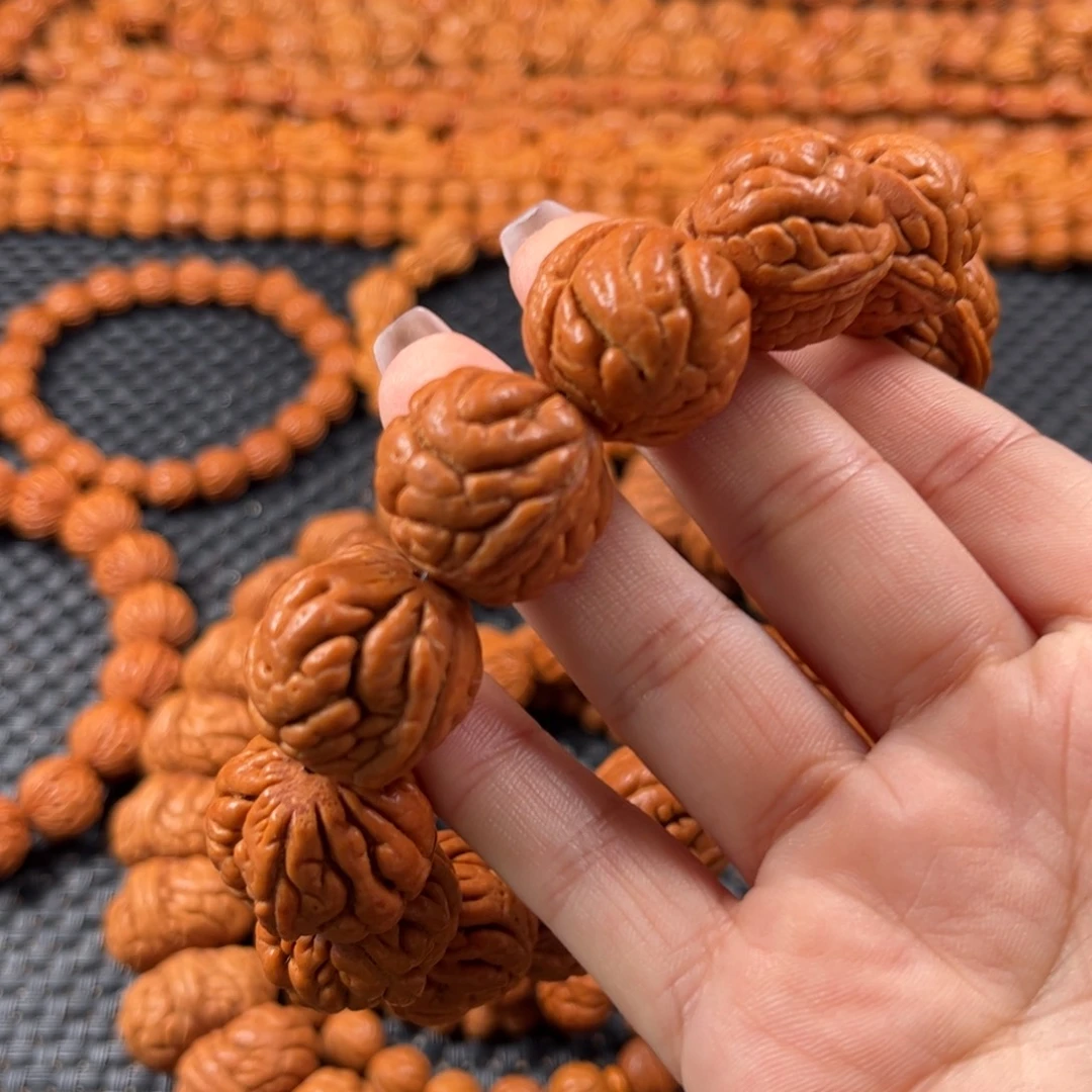 郭***隆手串桃核Y21链接手串