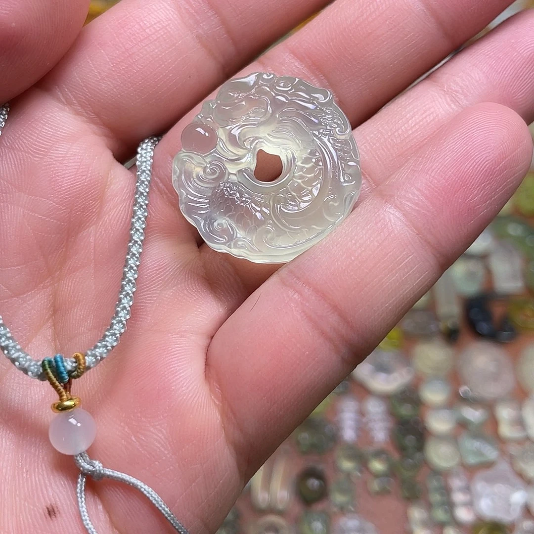 蛇纹石玉未镶嵌吊坠花****子