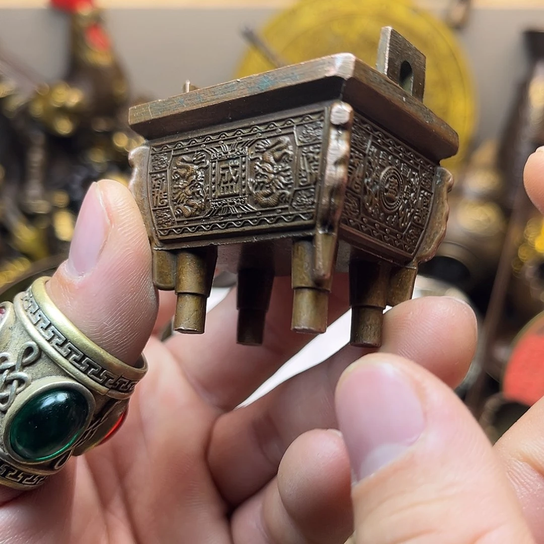 精美铜器工艺品等