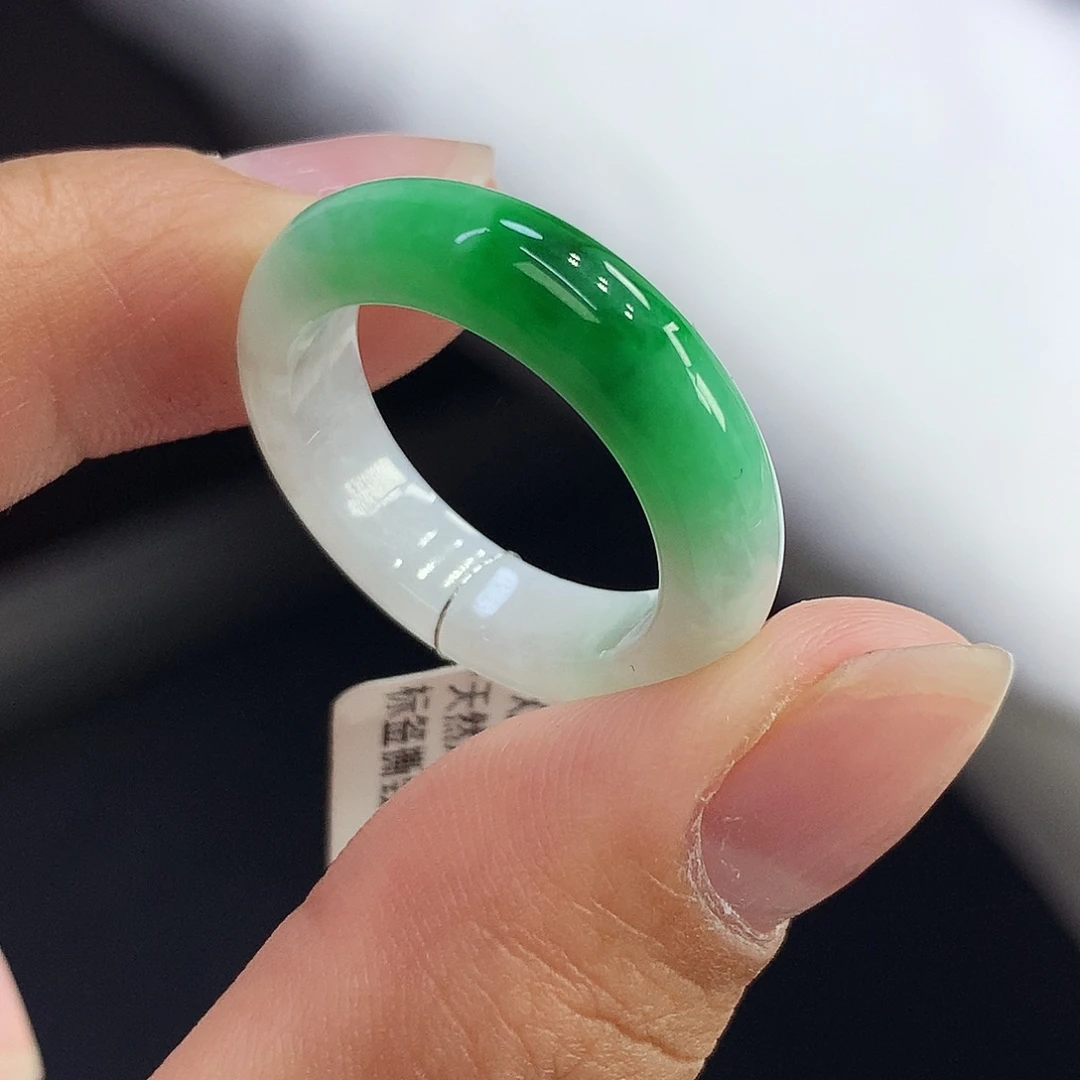 翡翠未镶嵌戒指17.18号