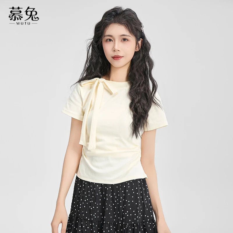 慕兔蝴蝶结系带短袖t恤女2025新款夏季别致短款修身显瘦正肩上衣