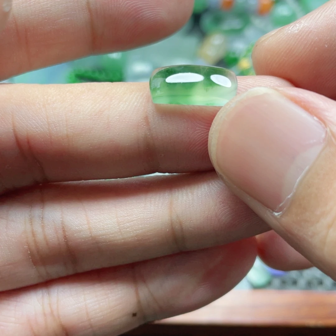 风***声翡翠未镶嵌颈饰翡翠