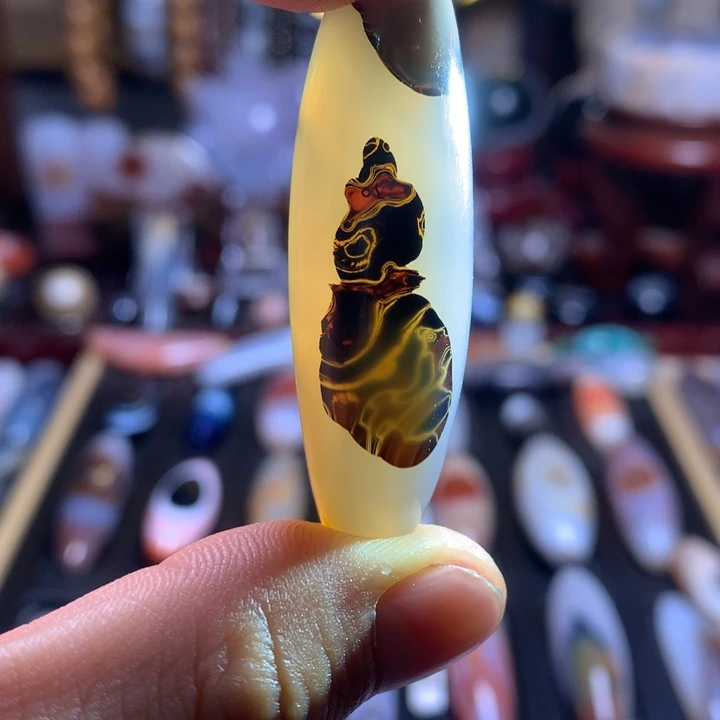 玛瑙/玉髓颈饰未镶嵌官*