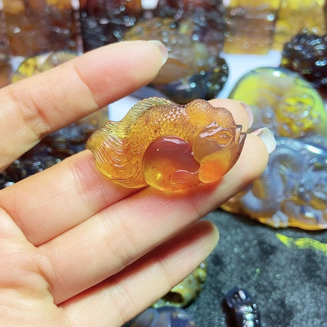 琥珀颈饰未镶嵌鱼